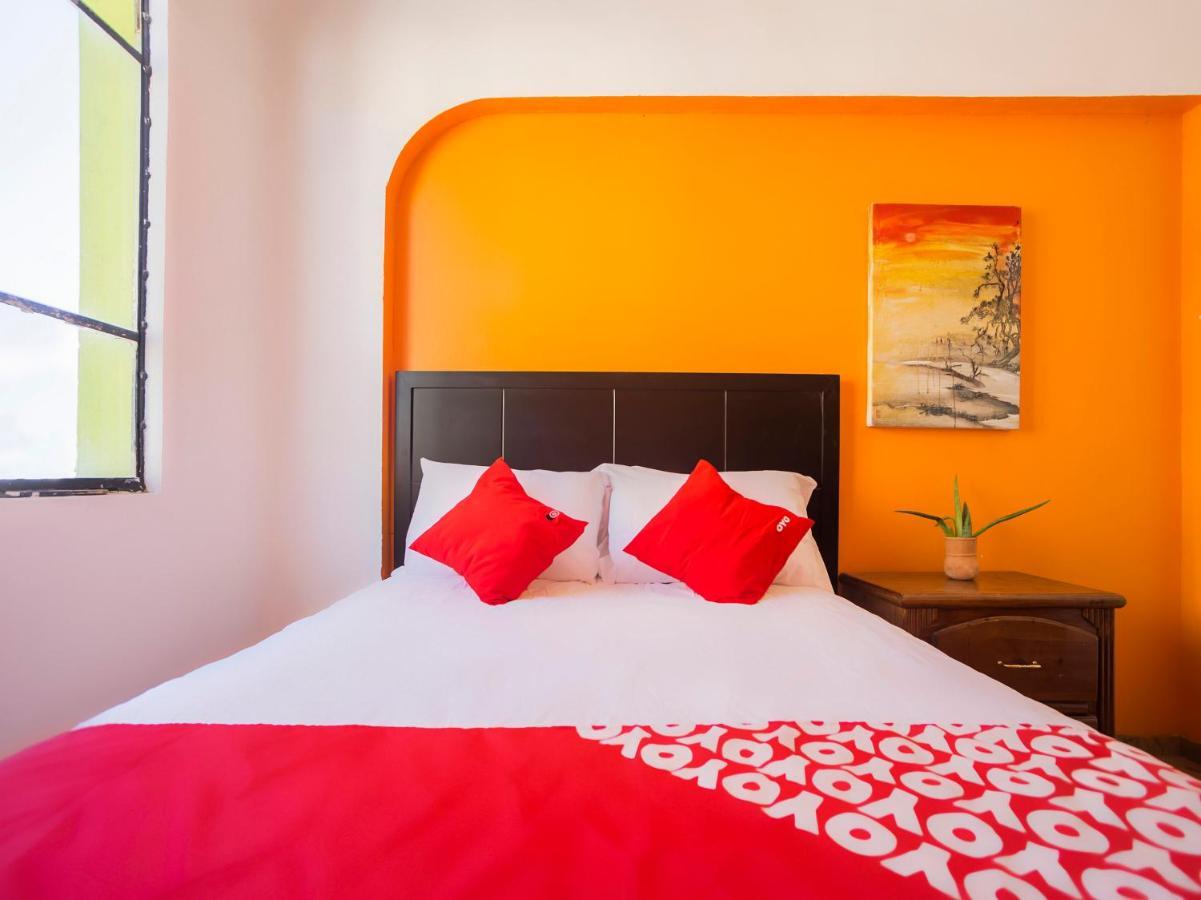 Oyo Hotel Hare Krishna Monterrey Eksteriør bilde